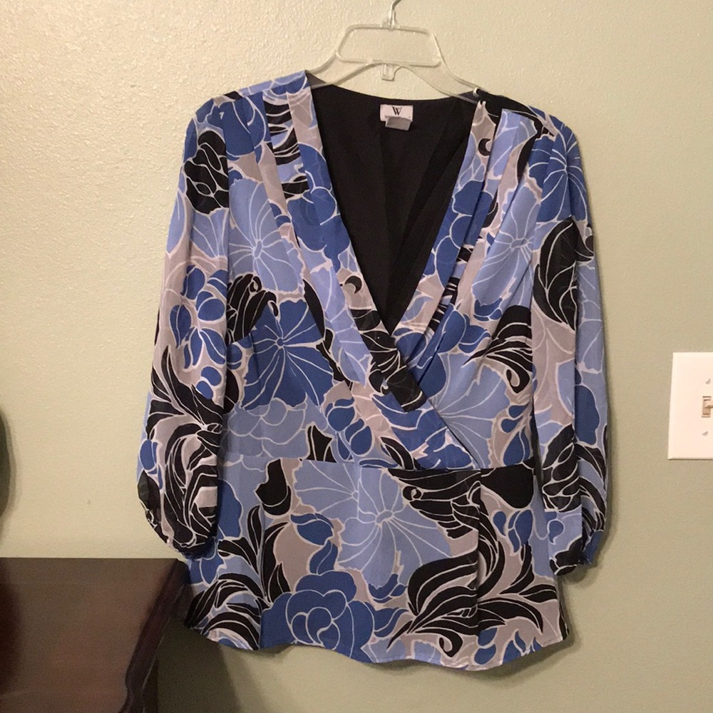 Beautiful Women’s Blouse Size M Blue, Gray, Black